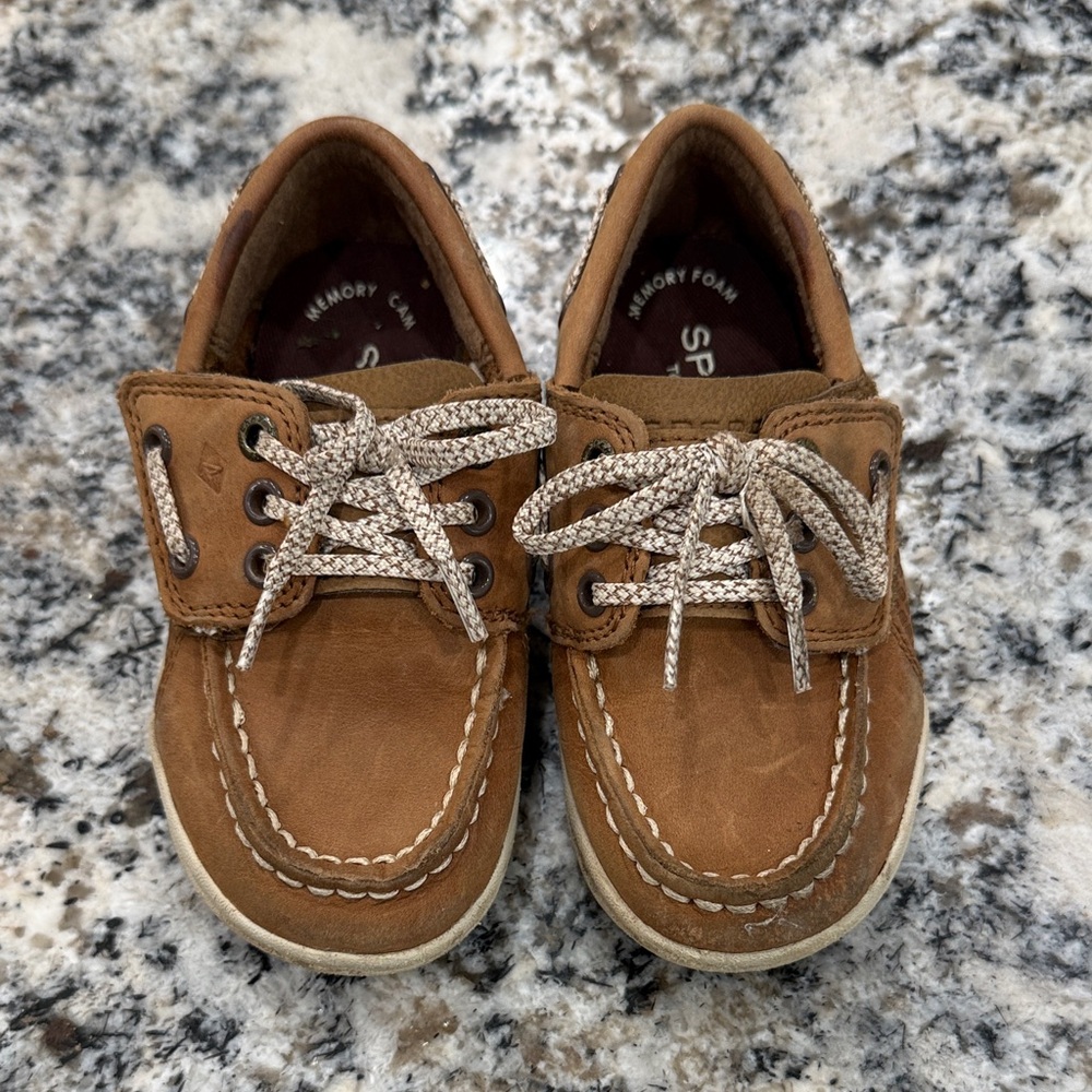 Sperry Kids Brown Boat Shoes size 7 boys Velcro closure